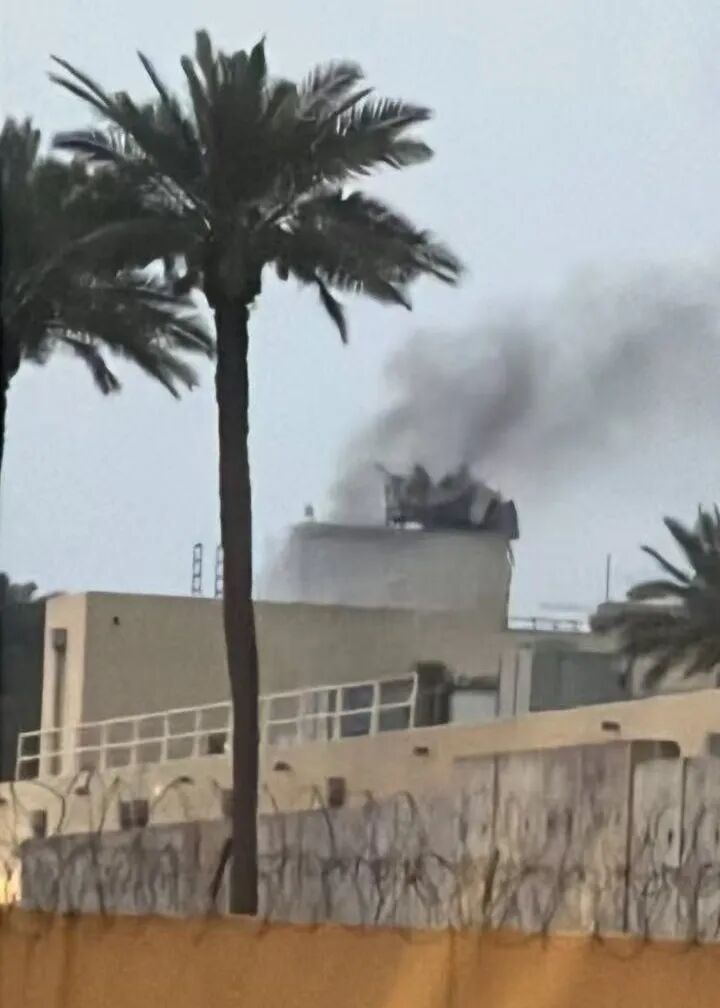 特朗普:伊朗已被“彻底击败”!美国驻伊拉克大使馆遭袭,其防空系统被摧毁