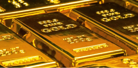 金价崩了!单日狂泻8%,全年涨幅归零,抄底时间到了?多家上市公司回应!