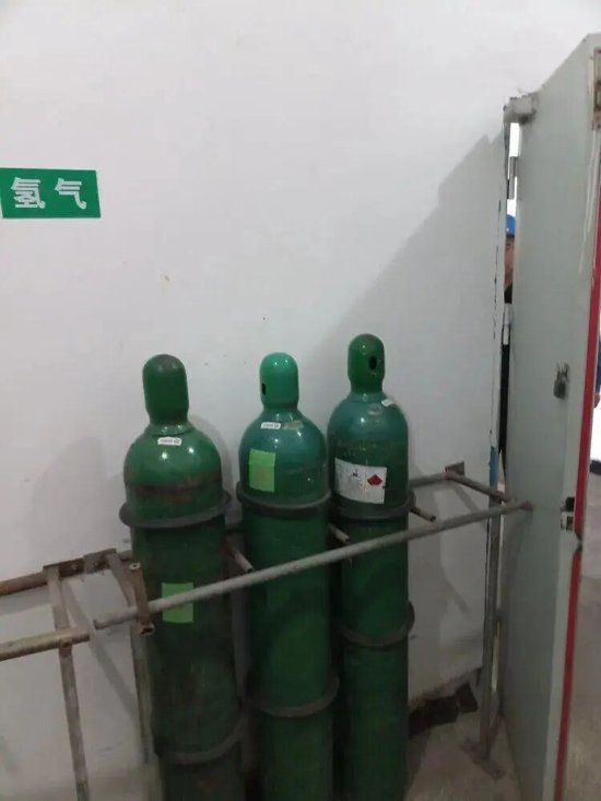 麻醉药龙头车间旁工人脱岗睡觉、擅自搭建新产线！恩华药业被查重大隐患，去年净利首度下滑超7%